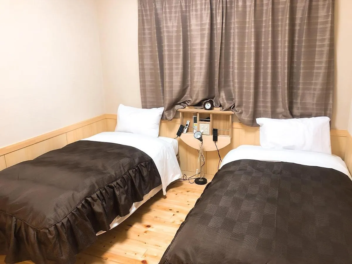 Business Hotel Crescent Tokió